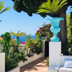 les-lilas-roquebrune-cap-martin.fr-provencehotel.com/